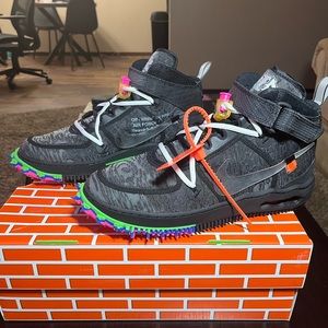 Off-White Black Air Force 1 Mid (BRAND NEW)